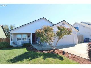 1240 Hazelnut Ct, Walker, OR 97426-7905