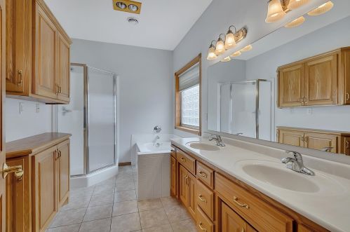 903 Oak Pond Dr, Sartell MN  56377-4518 exterior