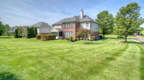 1410 Meadowlake Way, Hamilton, KY 41091-7119