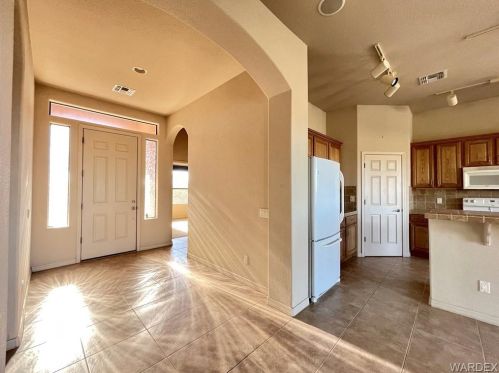 2837 Esmerelda Dr, Bullhead City AZ  86429-1103 exterior