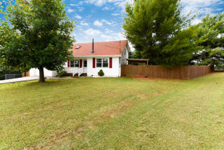 3137 Valemont Dr, Maryville, TN 37803-2953