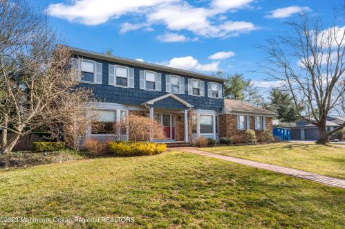 12 Blair Ct, Tinton Falls, NJ 07712-3222