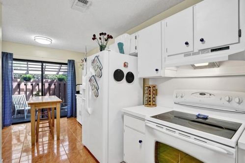 1652 14 Ter, Hollywood FL 33020-2520 exterior