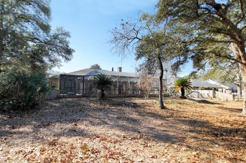 190 Country Club Rd, Shalimar FL  32579-1634 exterior