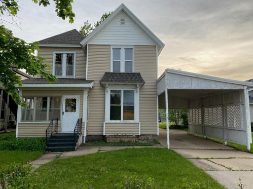 407 Superior Ave, Tomah, WI 54660-1637