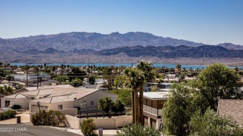 335 Buccaneer Ln, Lake Havasu City AZ  86406-6945 exterior