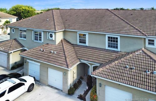 12127 5th Ct, Hollywood, FL 33025-5923