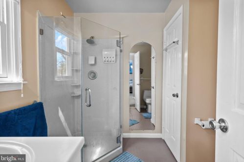 2 Elizabeth Ln, Southampton PA  18954-1011 exterior