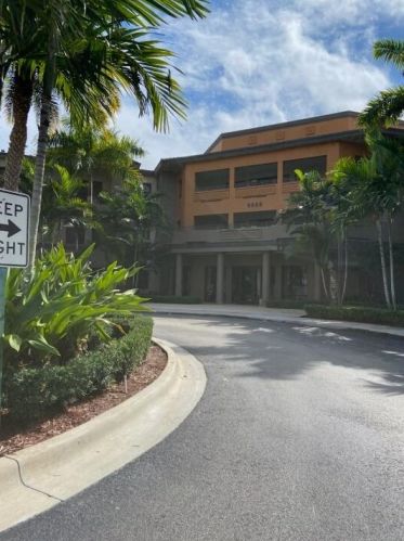 5624 Linton Blvd, Delray Beach, FL 33484-6410