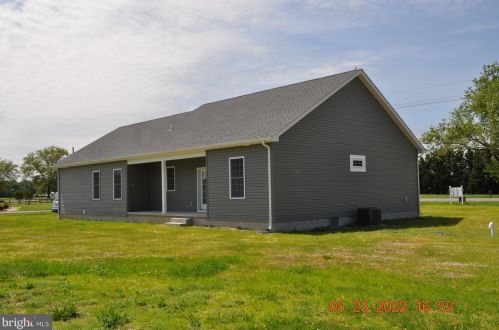 5745 Milford Harrington Hwy, Harrington DE  19952-2335 exterior