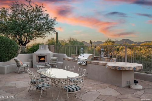 6256 Amber Sun Dr, Scottsdale AZ 85266-7035 exterior