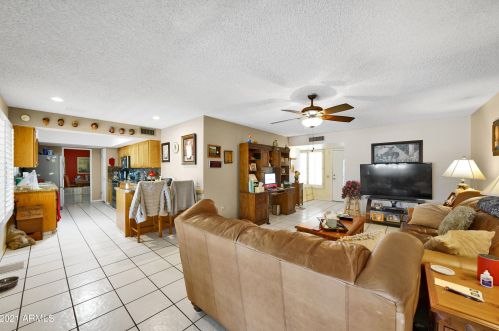 11603 Sun Valley Dr, Sun City, AZ 85351-3648