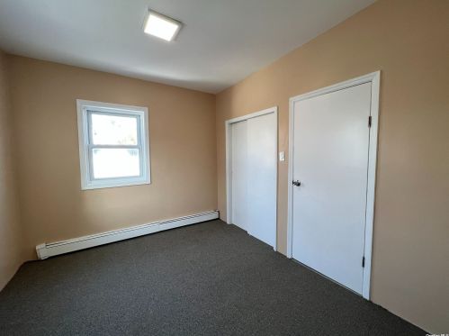 288 Randall Ave, Floral Park NY  11003-3104 exterior