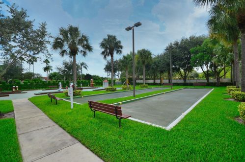 6169 Lake Hibiscus Dr, Delray Beach FL  33484-4620 exterior