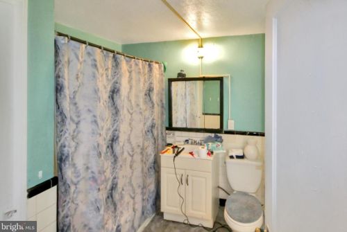 47 Cannon Dr, Wilmington DE  19809-3309 exterior