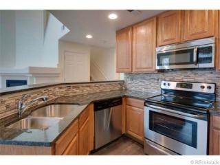 15252 Batavia Pl, Denver, CO 80011-4683