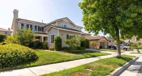 32373 Whispering Willow Dr, Lake Elsinore, CA 92532-2549