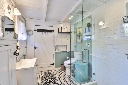 212 Riverside Ave, Ben Lomond CA  95005-9588 exterior