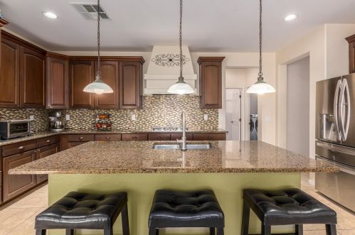 1958 Sunnyvale Ave, Gilbert AZ  85295-9089 exterior