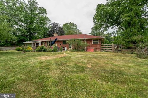 2016 Bethel Rd, Lansdale PA 19446-6054 exterior