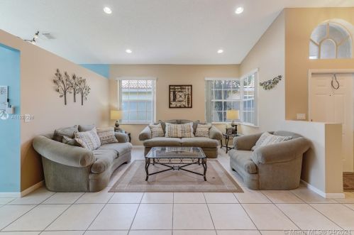 15726 16 Ct, Hollywood FL 33026-0509 exterior