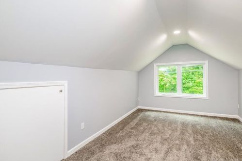 12 Icehouse Rd, Norwich CT  06351-3207 exterior