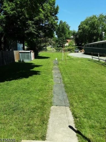 237 Water St, Belvidere NJ  07823-1217 exterior