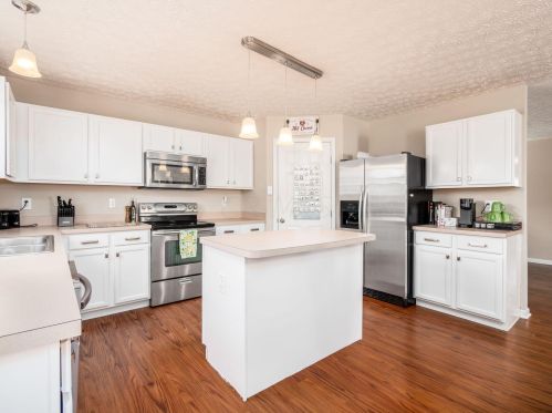 7997 Beardsley Ave, Blacklick OH  43004-5056 exterior