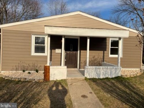 417 Robinson Dr, Wilmington, DE 19801-5744