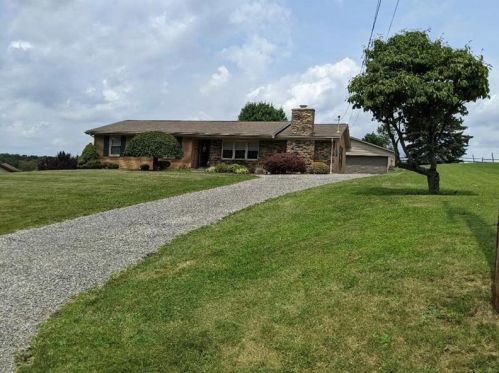 334 Thompson Run Rd, Beaver Falls, PA 15010-6833