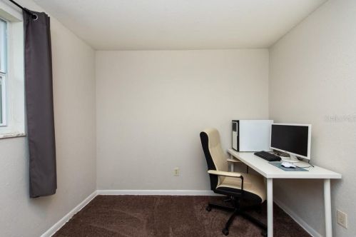 9741 Fowler Ave, Thonotosassa FL  33592-3415 exterior