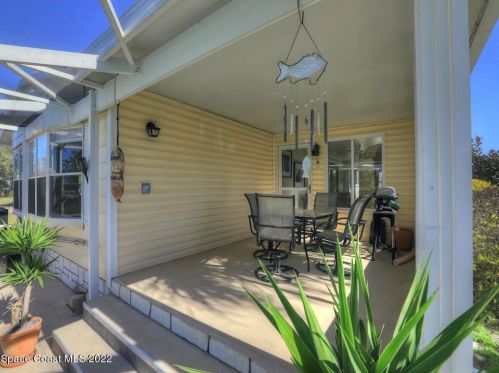 207 Cobia Ct, Sebastian FL  32976-2558 exterior