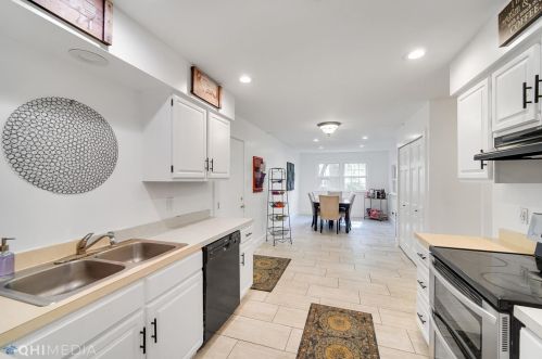 4102 Bloomingdale Ave, Valpo IN  46383-1914 exterior