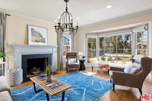 4618 Greenmeadow Rd, Long Beach, CA 90808-1510