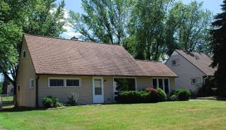 7003 Bottsford Ave, Milwaukee, WI 53220-3483