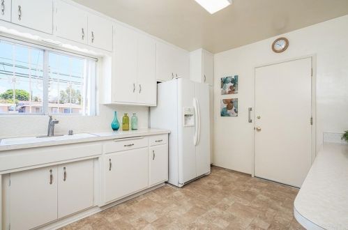 410 Harbison Ave, National City CA  91950-3033 exterior