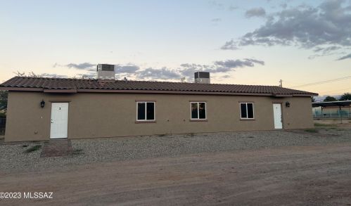 3821 Opha Rd, Tucson, AZ 85746-4027