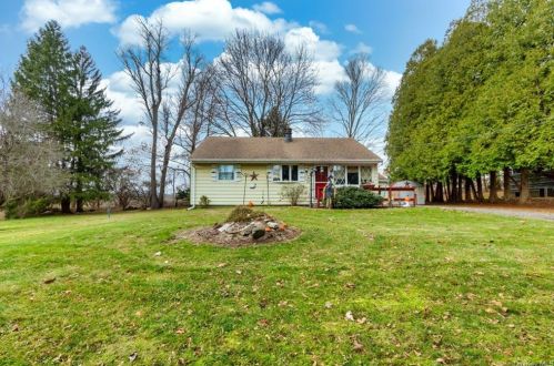 12 Danby Ln, Patterson, NY 12563-2814