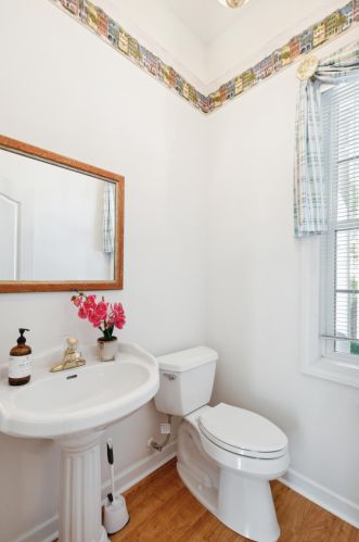1305 Royal Links Dr, Mount Pleasant SC  29466-6960 exterior