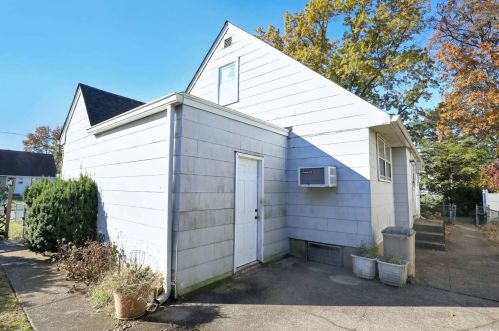 1416 Clay St, Floral Park NY  11003-1013 exterior