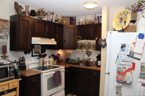 146 Howard Ave, Ansonia CT  06401-1745 exterior