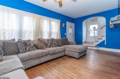 2 Harrison St, West Paterson, NJ 07424-1603