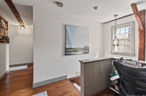 39 Cedar Ln, Ridgefield CT  06877-5301 exterior