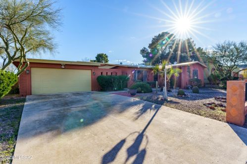 2517 Calle Puebla, Tucson, AZ 85745-2510