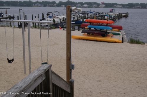 15 Van Ness Dr, Bricktown NJ  08723-5730 exterior