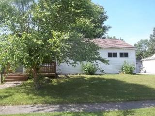 1258 Sarlson Ave, Akron, OH 44314-1417