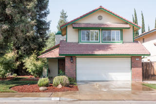 1056 Goshen Ave, Fresno, CA 93720-2619