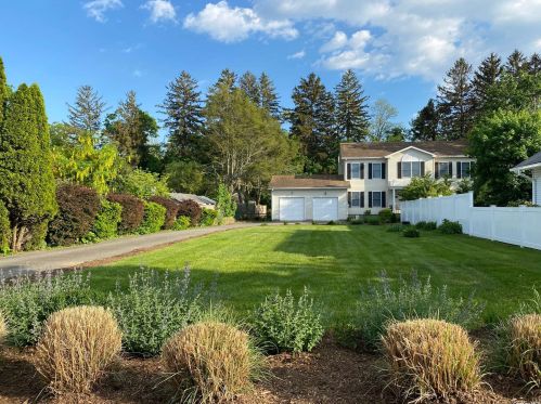41 Walnut Ave, Muttontown, NY 11732-1413
