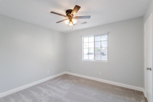 1732 Prescott Dr, Lewisville TX  75028-2078 exterior