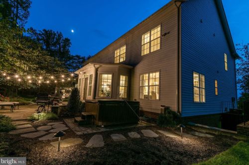 20500 Stone Fox Ct, Leesburg VA 20175-7223 exterior